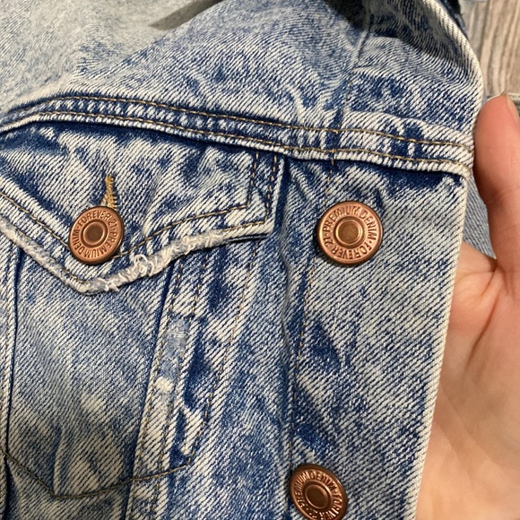 ⭕️3for$15⭕️ Denim crop jacket - Picture 11 of 13